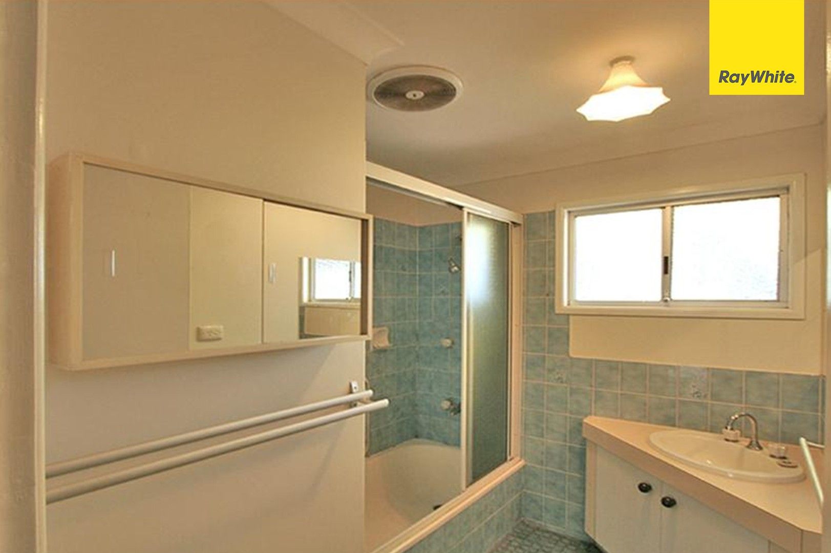 3 bedrooms House in 4 Oakdale Street BROWNS PLAINS QLD, 4118