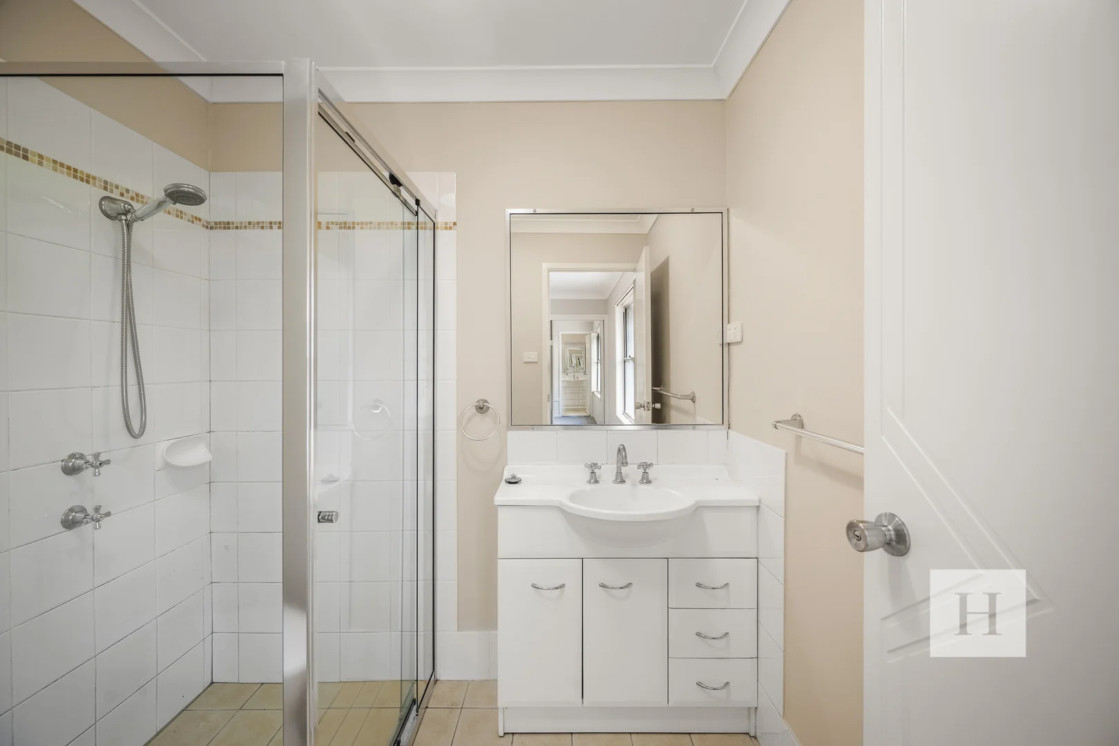 Additional image 5 of 31/8-10 Jarrett St, North Gosford NSW 2250