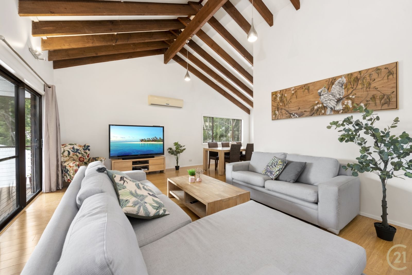 3 bedrooms House in 42 Trevally Close TERRIGAL NSW, 2260