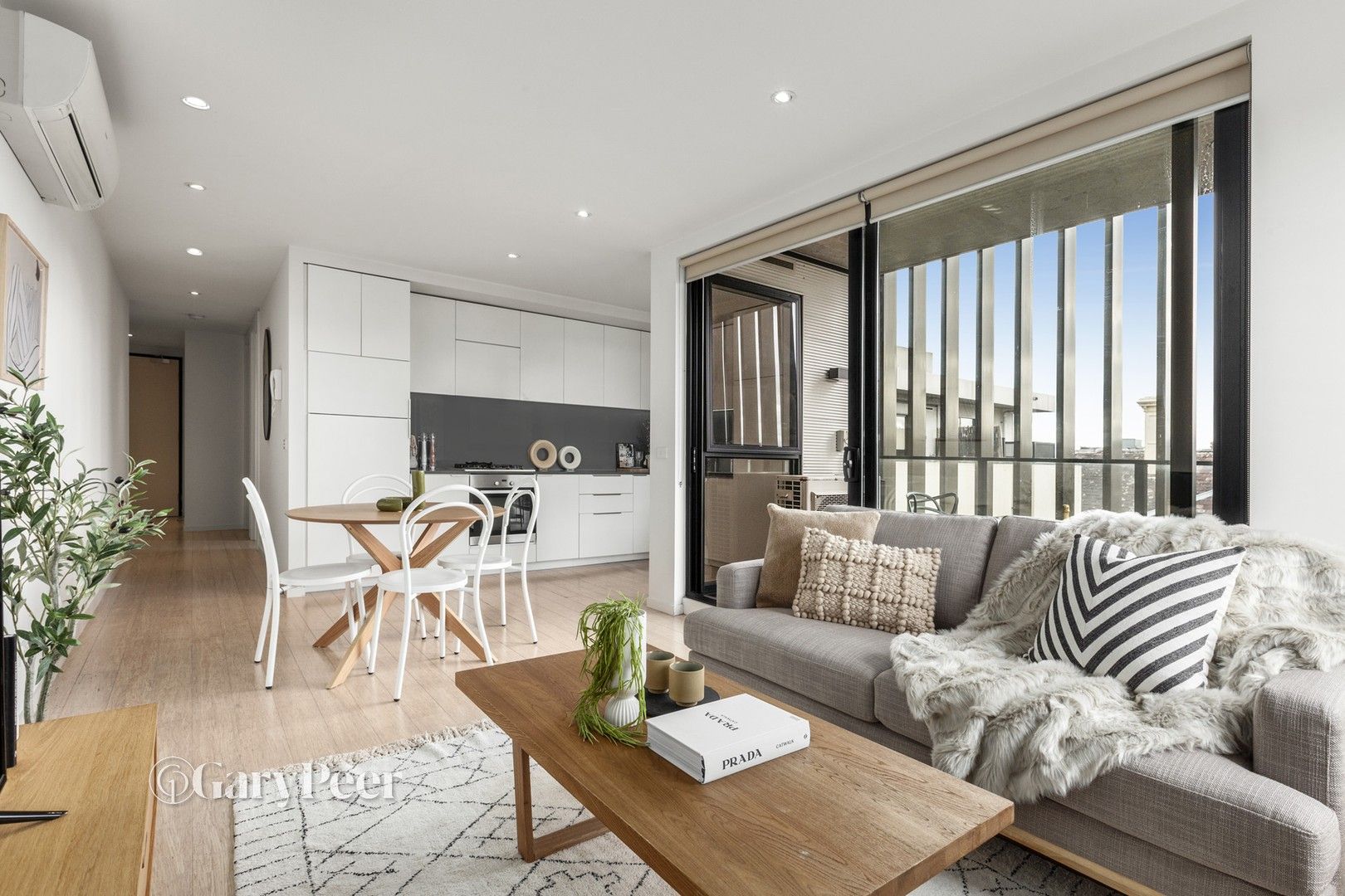 2 bedrooms Apartment / Unit / Flat in 304/109 Inkerman Street ST KILDA VIC, 3182