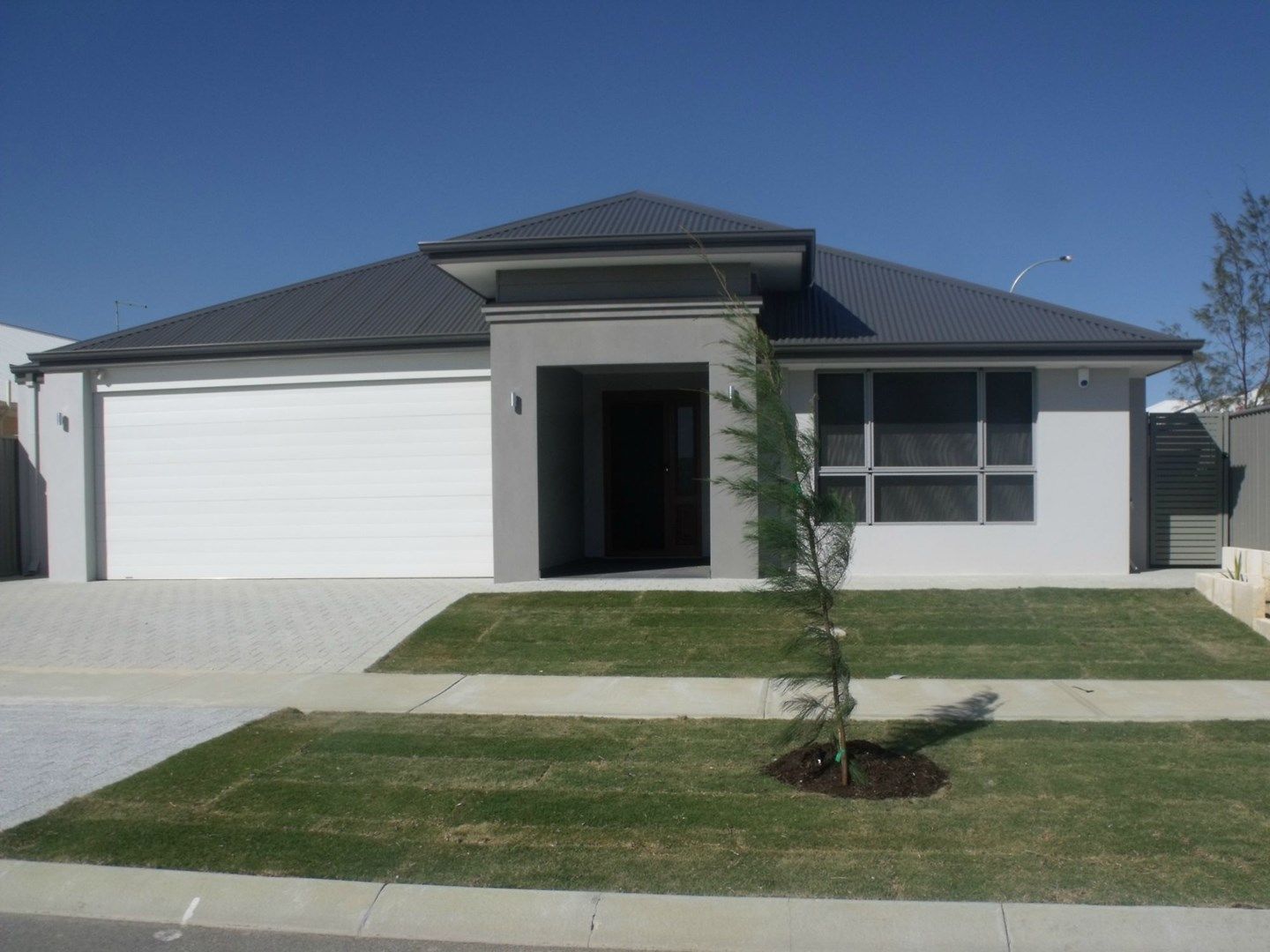 5 bedrooms House in 56 Leeward Avenue EGLINTON WA, 6034