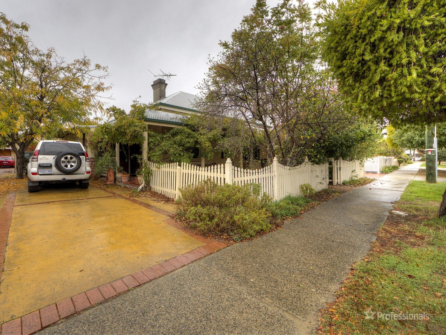 8A Holmesdale Road, Woodbridge WA 6056, Image 1