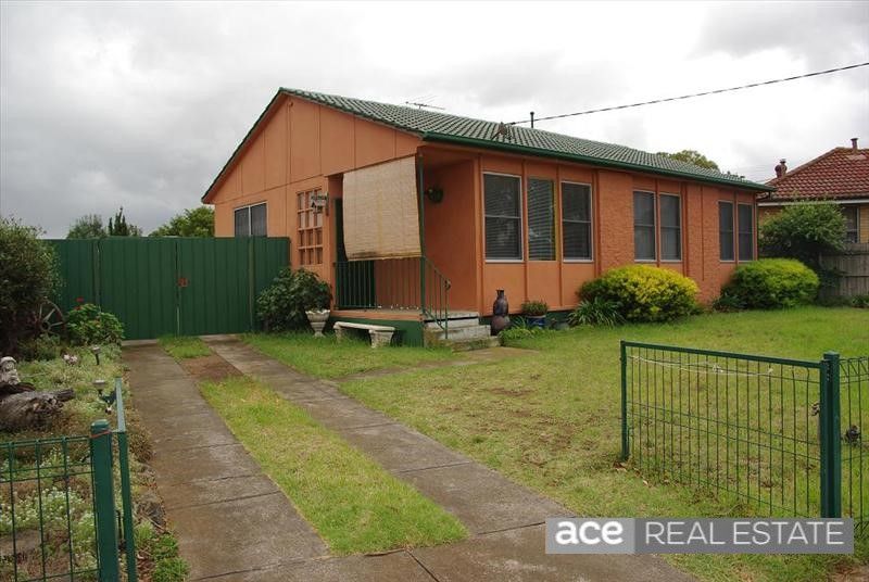 21 Evans Crescent Street, Laverton VIC 3028 House For Rent 360