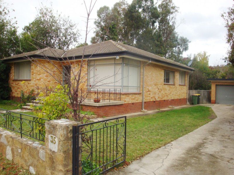 35 Booth Street, Queanbeyan NSW 2620, Image 1