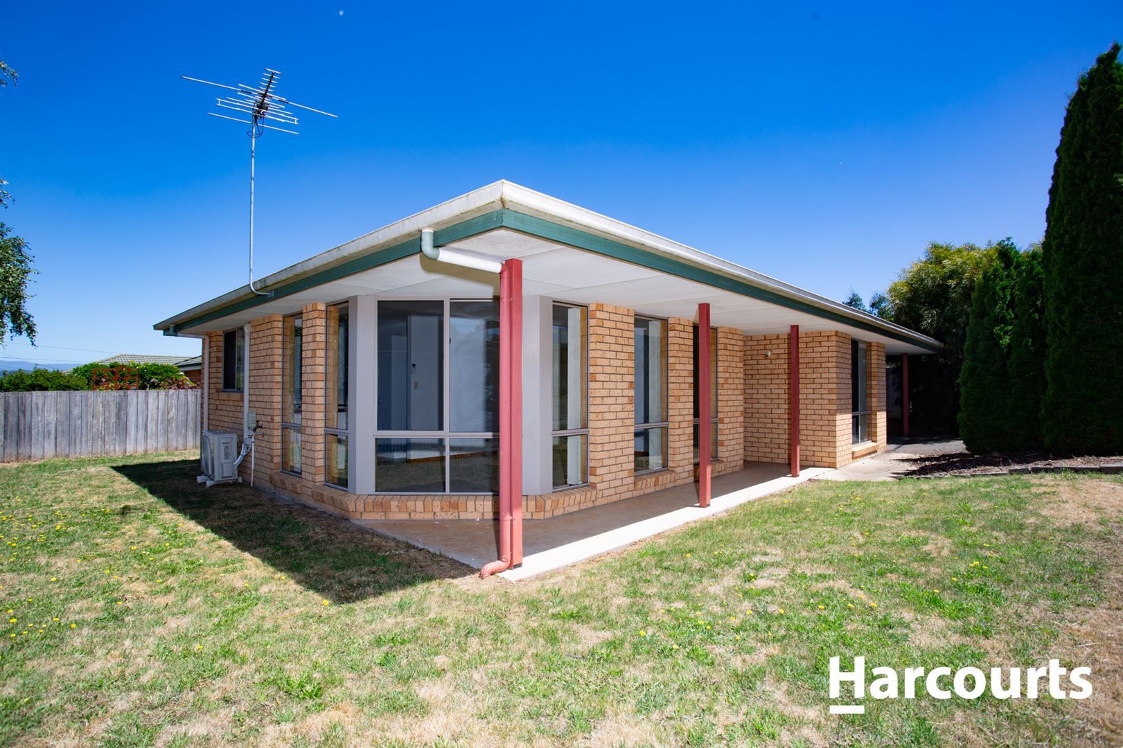 2 bedrooms Apartment / Unit / Flat in 2/2 Casey Court DELORAINE TAS, 7304