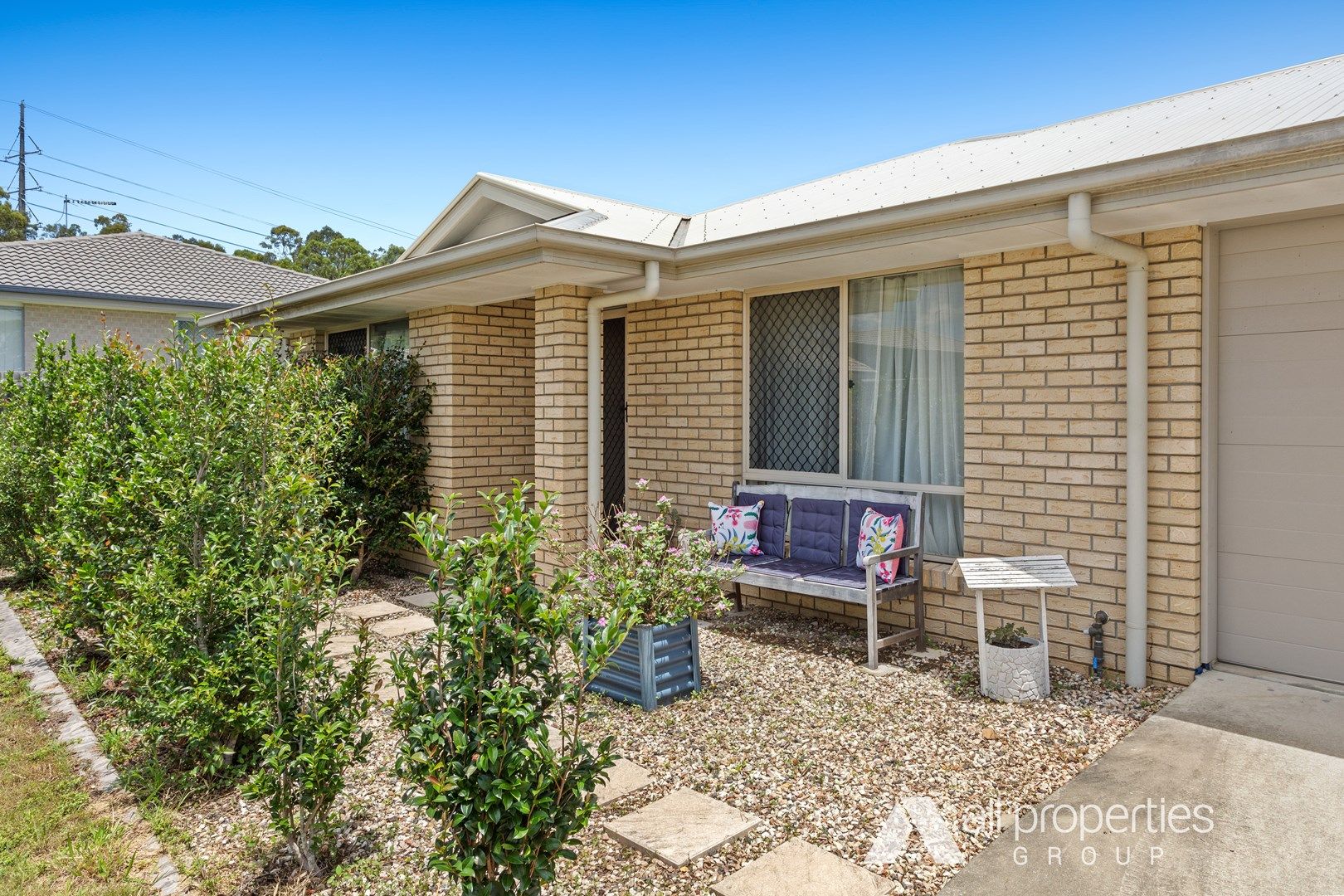 4 bedrooms House in 37 Attewood Avenue BERRINBA QLD, 4117