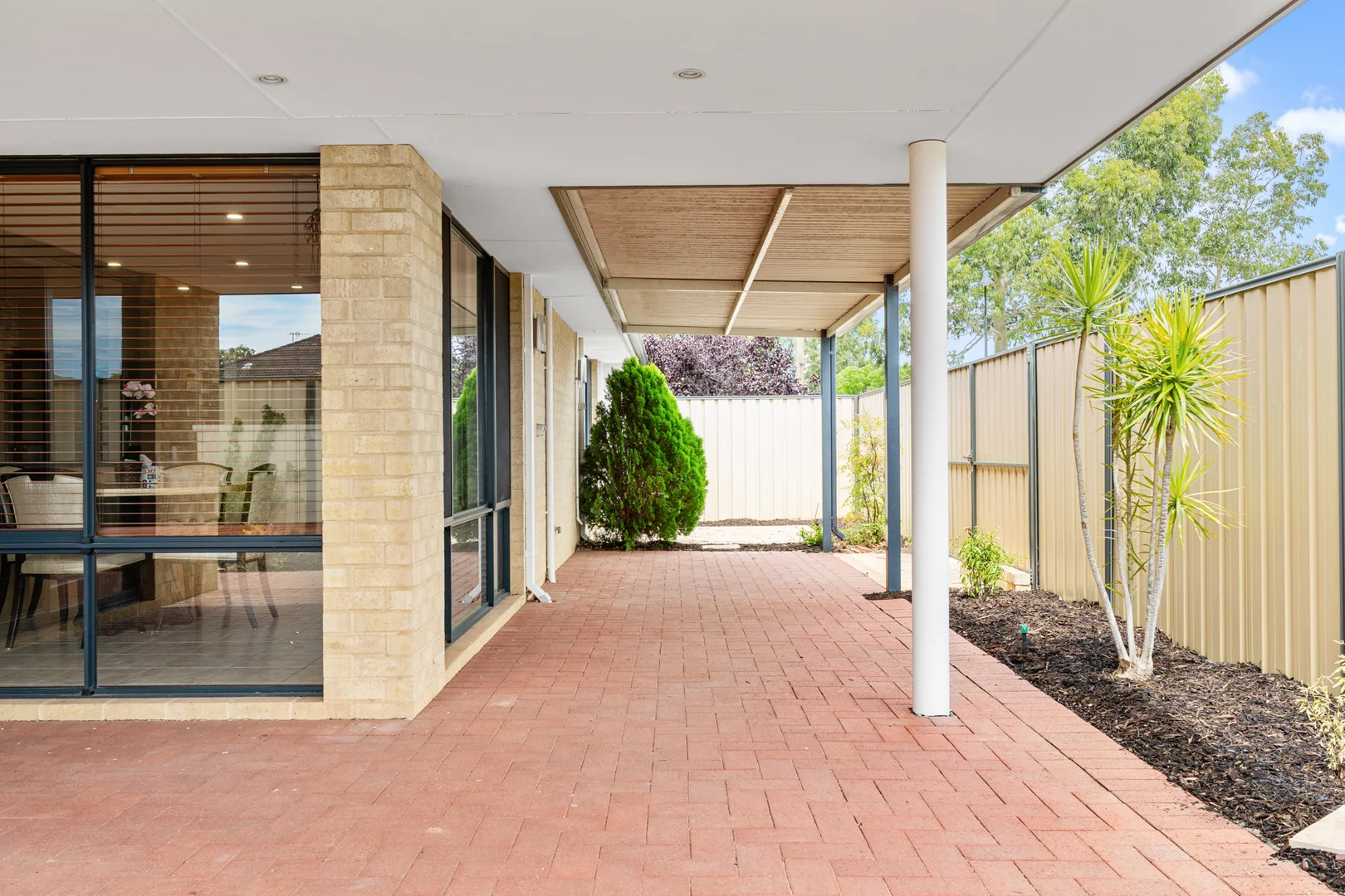 Additional image 19 of 8 Deanmore Bend, Hammond Park WA 6164