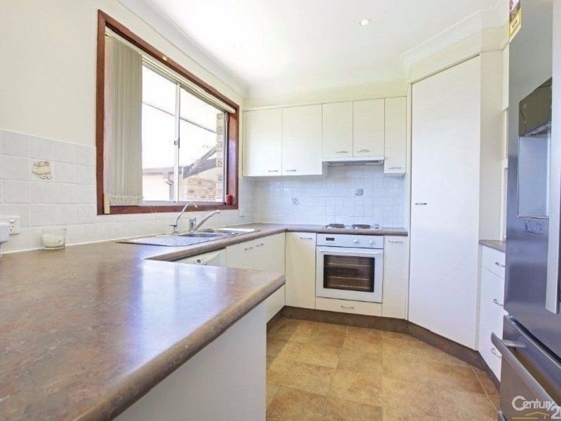 3 bedrooms House in 5 Hornet Street GREENFIELD PARK NSW, 2176