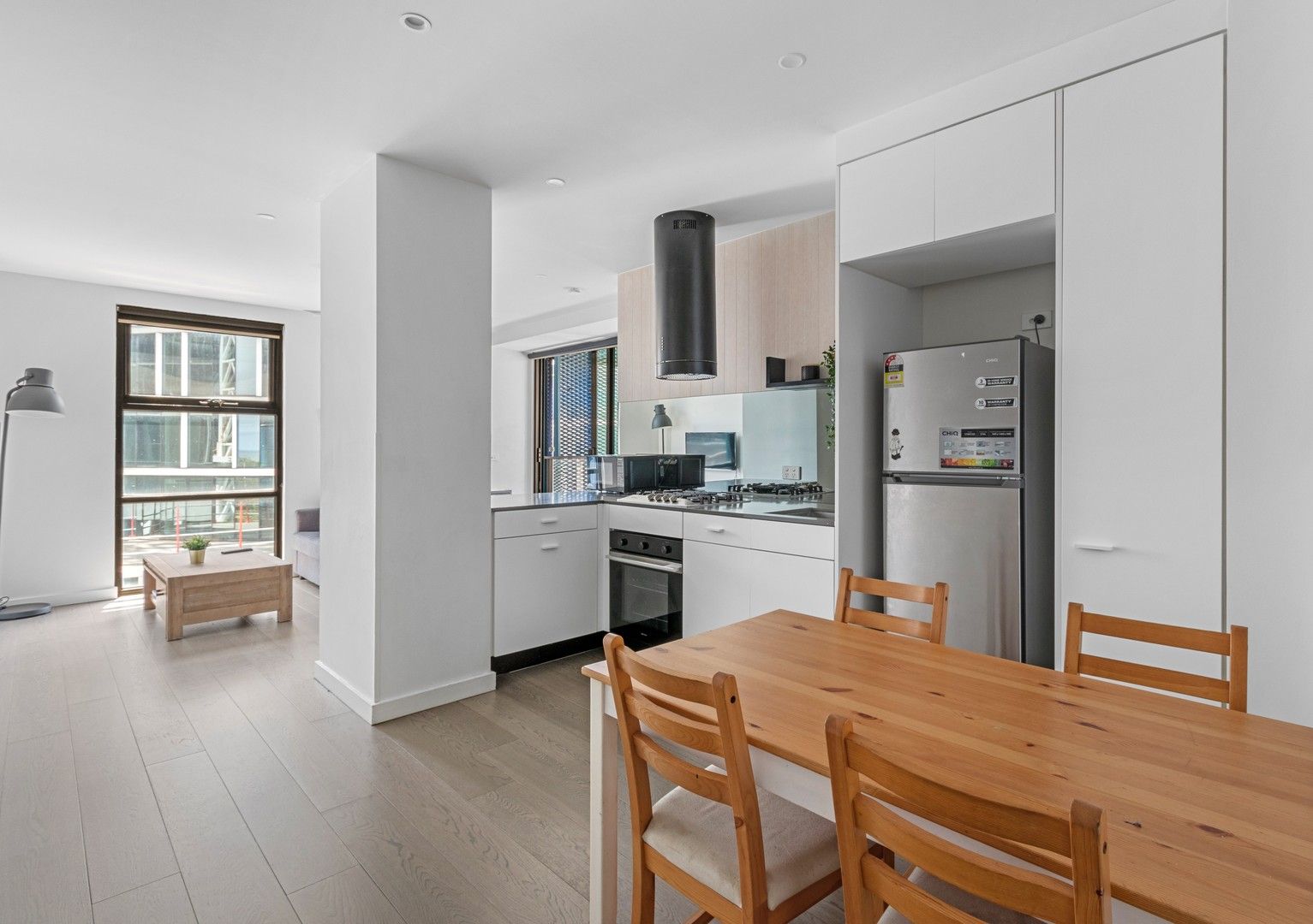 2 bedrooms Apartment / Unit / Flat in 704/6 St Kilda Road ST KILDA VIC, 3182