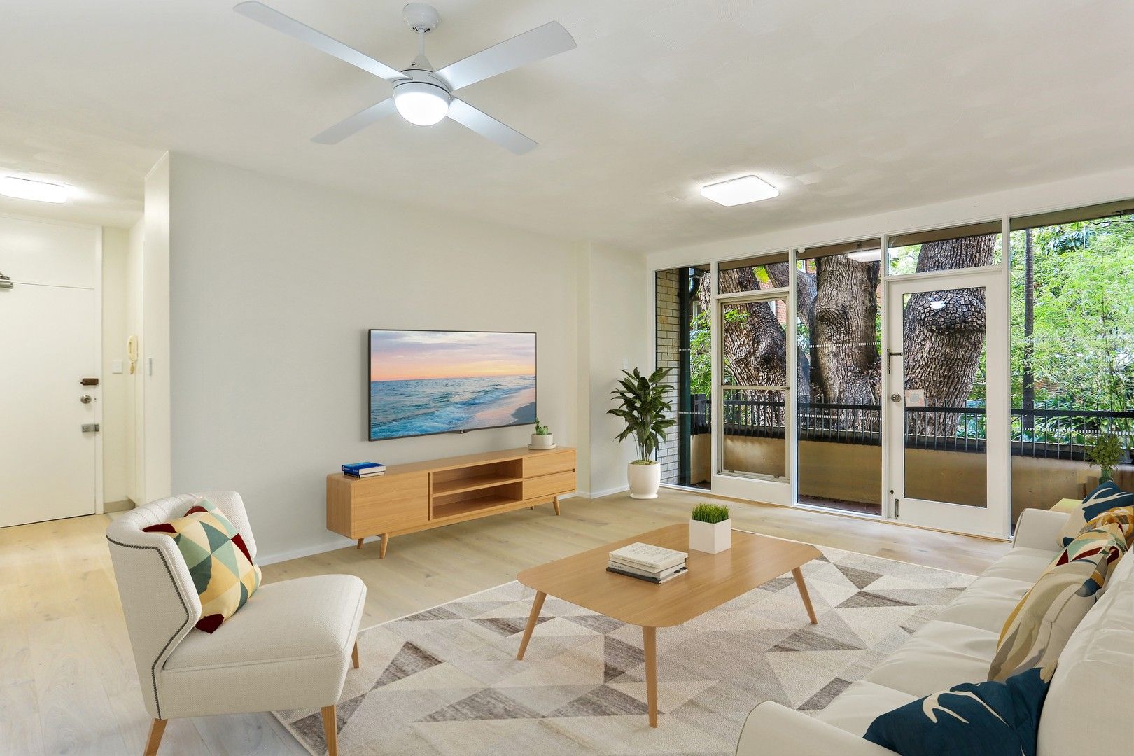 1 bedrooms Apartment / Unit / Flat in 10/4 Holt Street DOUBLE BAY NSW, 2028