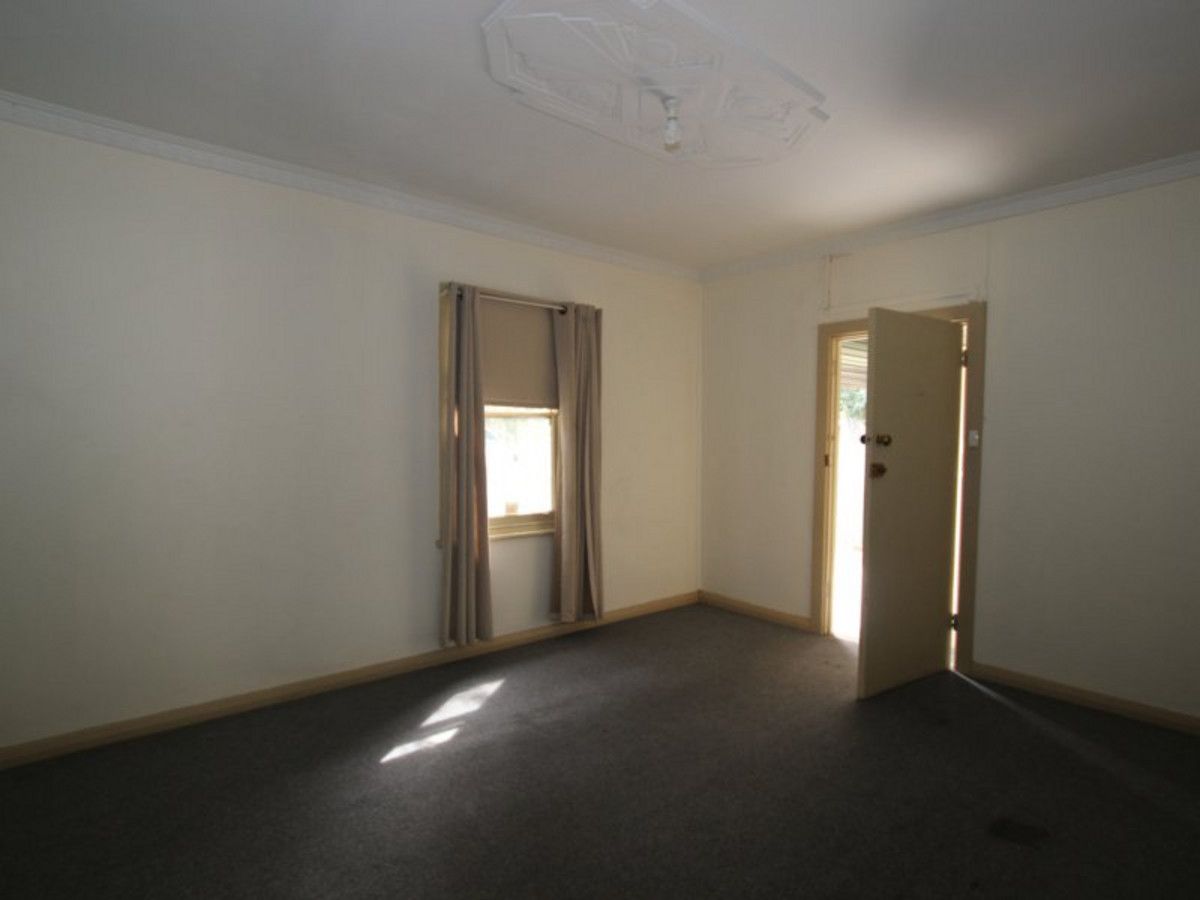 233 Frederick Road, Seaton SA 5023 House For Rent Domain