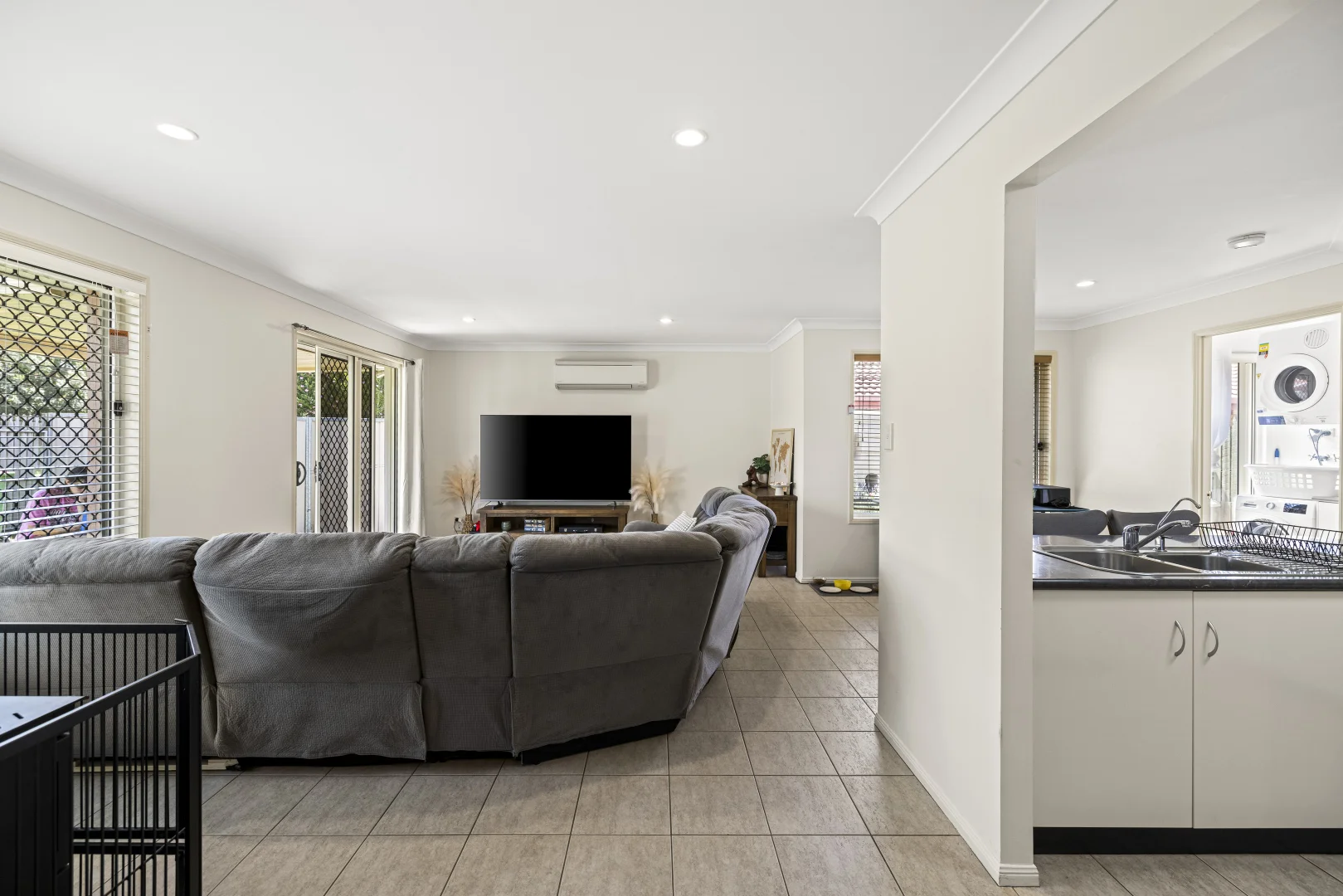 Additional image 3 of 1/17 Hennenlotter Court, Kearneys Spring QLD 4350