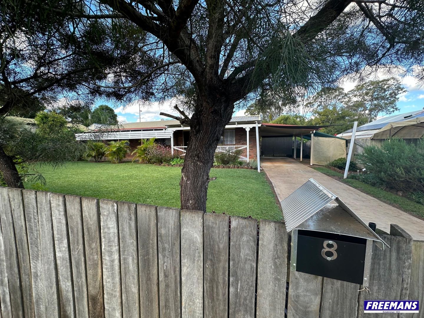 8 Willowglen Street, Kingaroy QLD 4610, Image 2