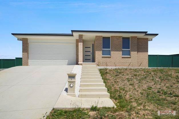4 bedrooms House in  KELSO NSW, 2795