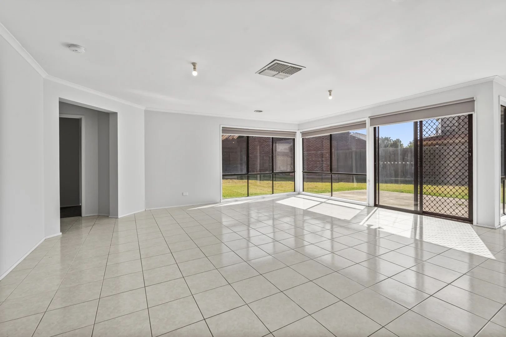 Additional image 5 of 27 Verona Drive, Taylors Lakes VIC 3038