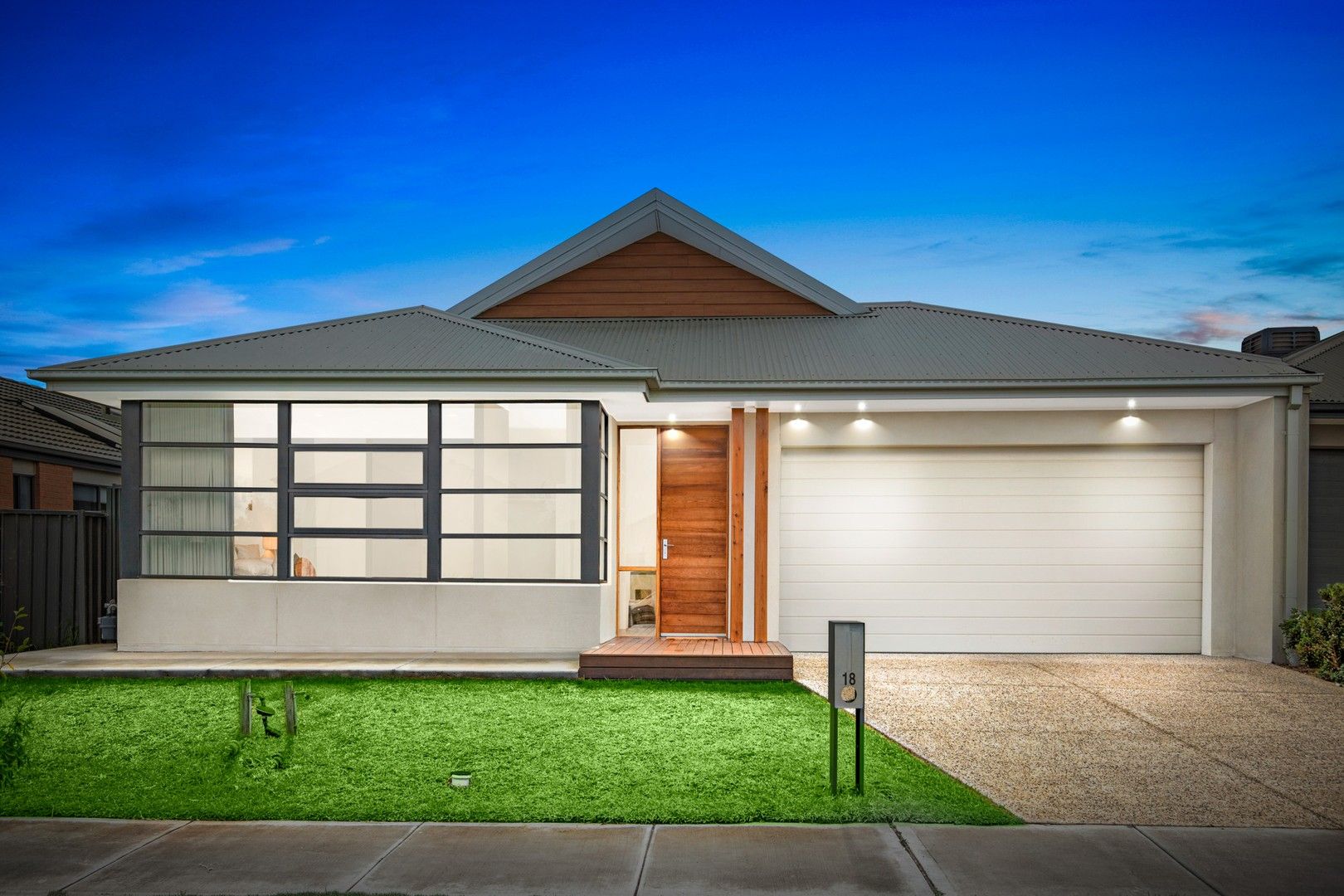 4 bedrooms House in 18 Grandvista Boulevard WERRIBEE VIC, 3030