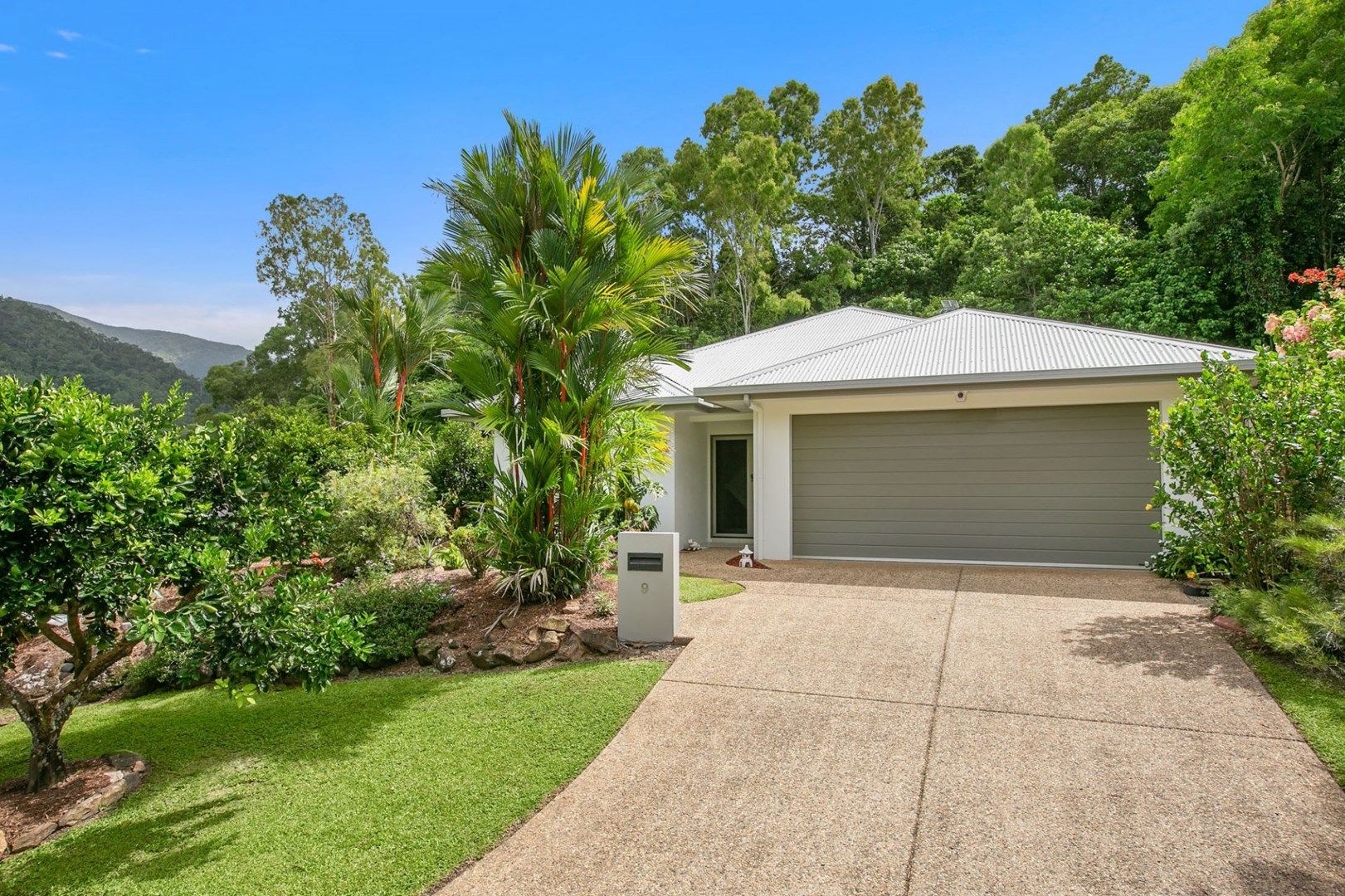 9 Willie Ming Close, Redlynch QLD 4870, Image 0