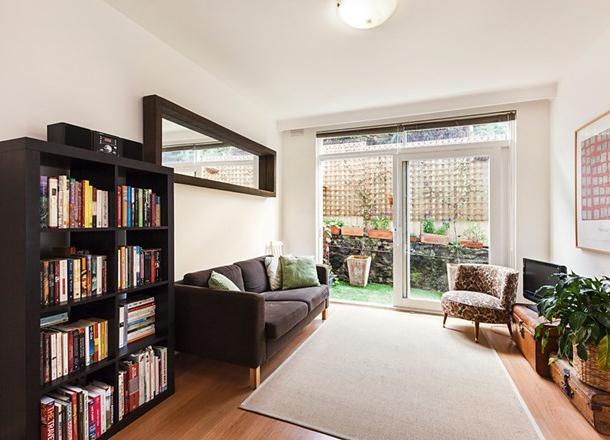 2/141 Clarke Street, Northcote VIC 3070