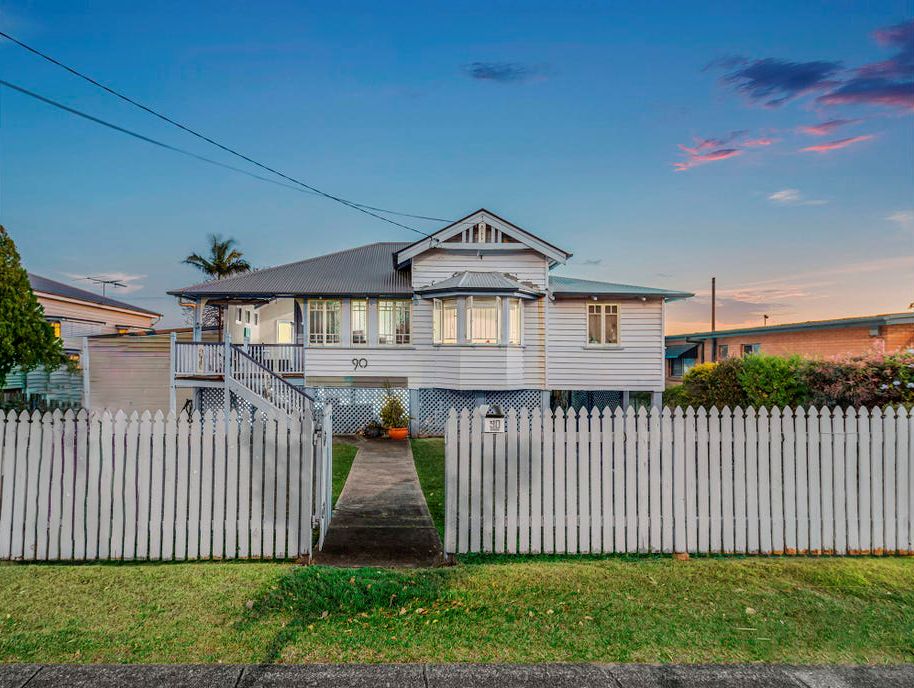 2 bedrooms House in 90 Rode Road WAVELL HEIGHTS QLD, 4012