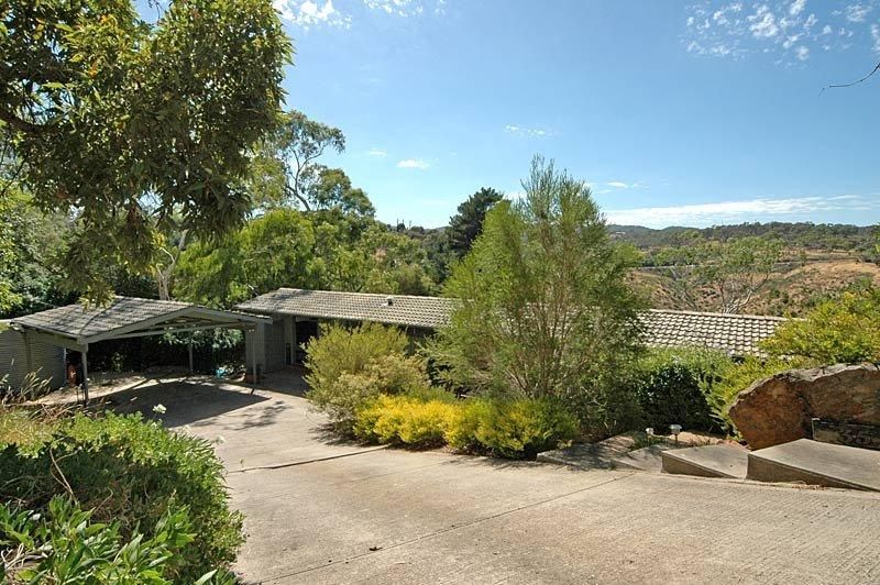 35 Gleneagles Road, Mount Osmond SA 5064, Image 0