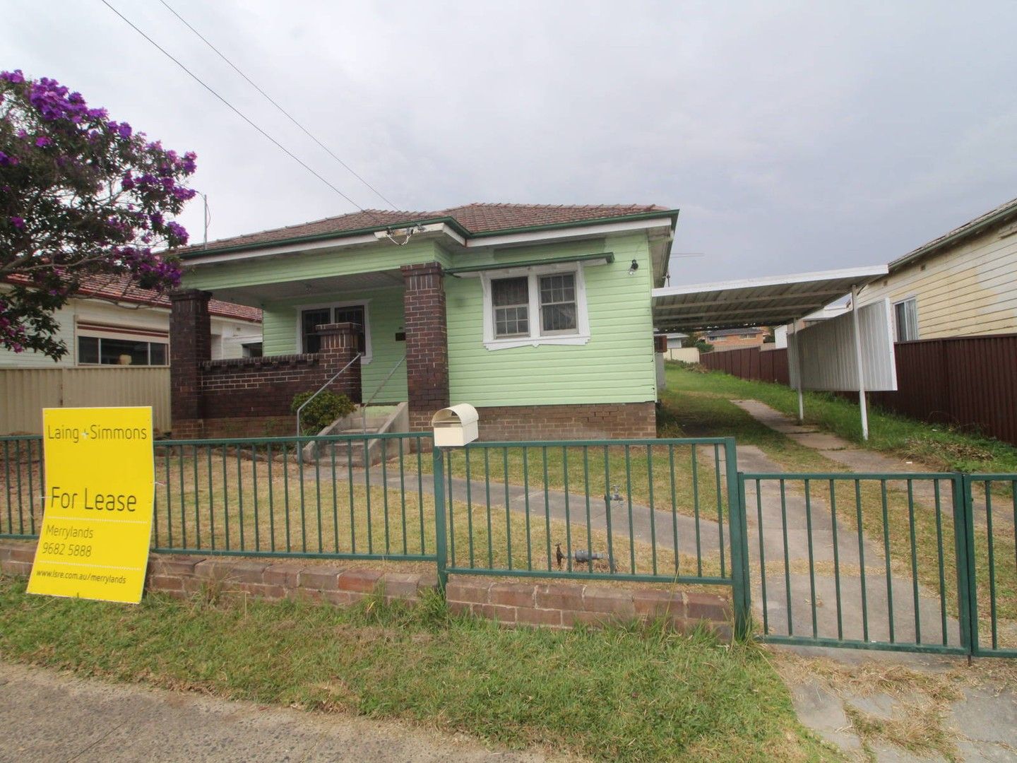 2 bedrooms House in 11 Elsinore Street MERRYLANDS NSW, 2160