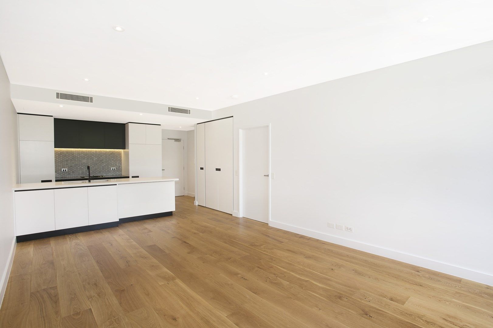 1 bedrooms Apartment / Unit / Flat in 503/25 Marshall Ave ST LEONARDS NSW, 2065