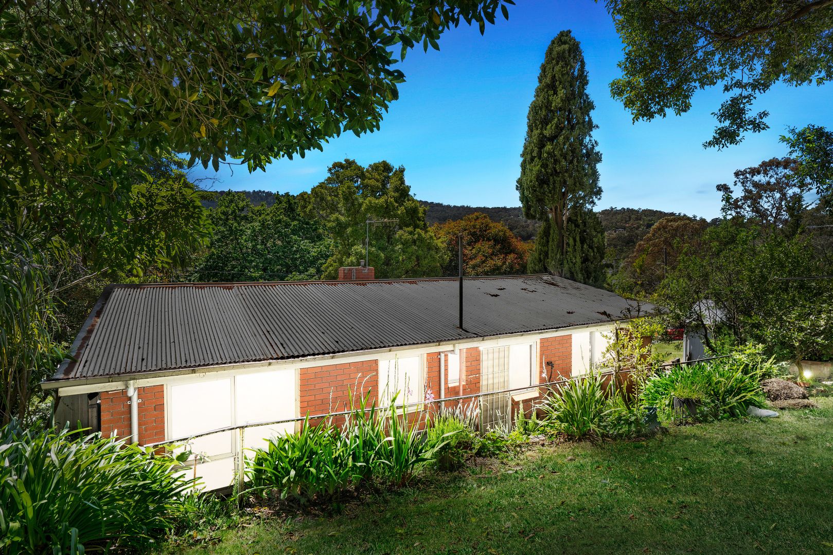 12 Alexandra Street, Upper Ferntree Gully VIC 3156, Image 2