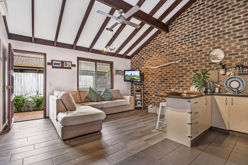 2/28 Sarawak Avenue, Palm Beach QLD 4221, Image 0