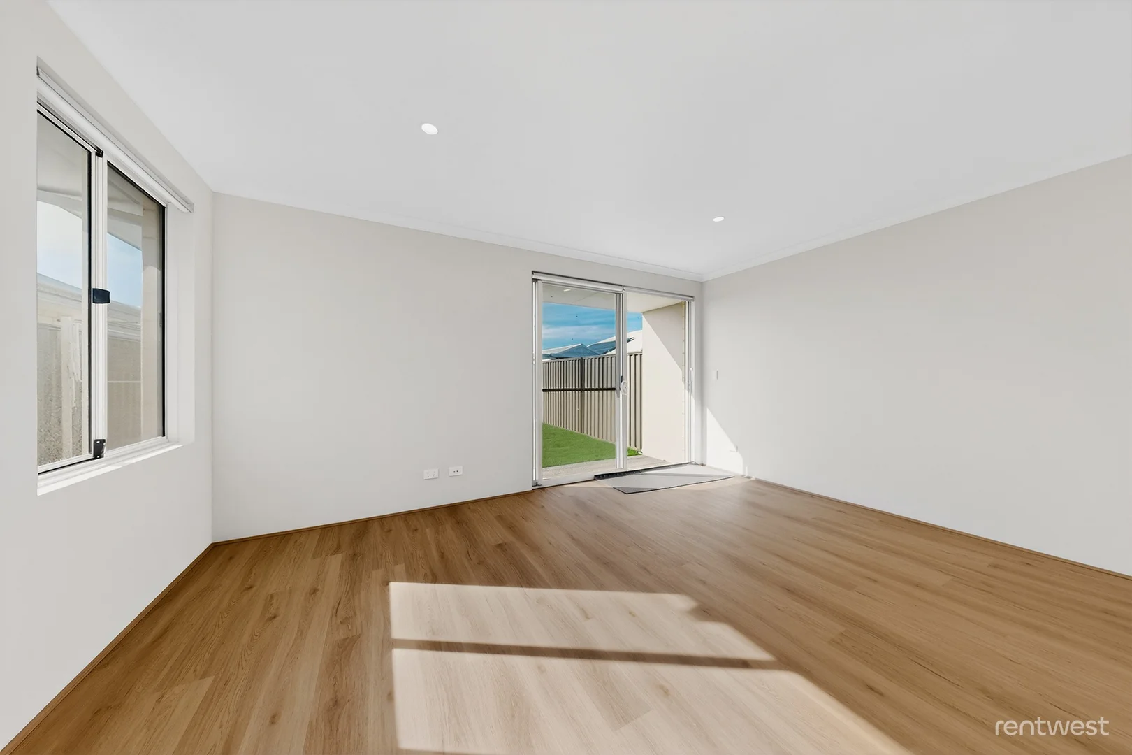 Additional image 5 of 9A Kembla Wy, Lakelands WA 6180