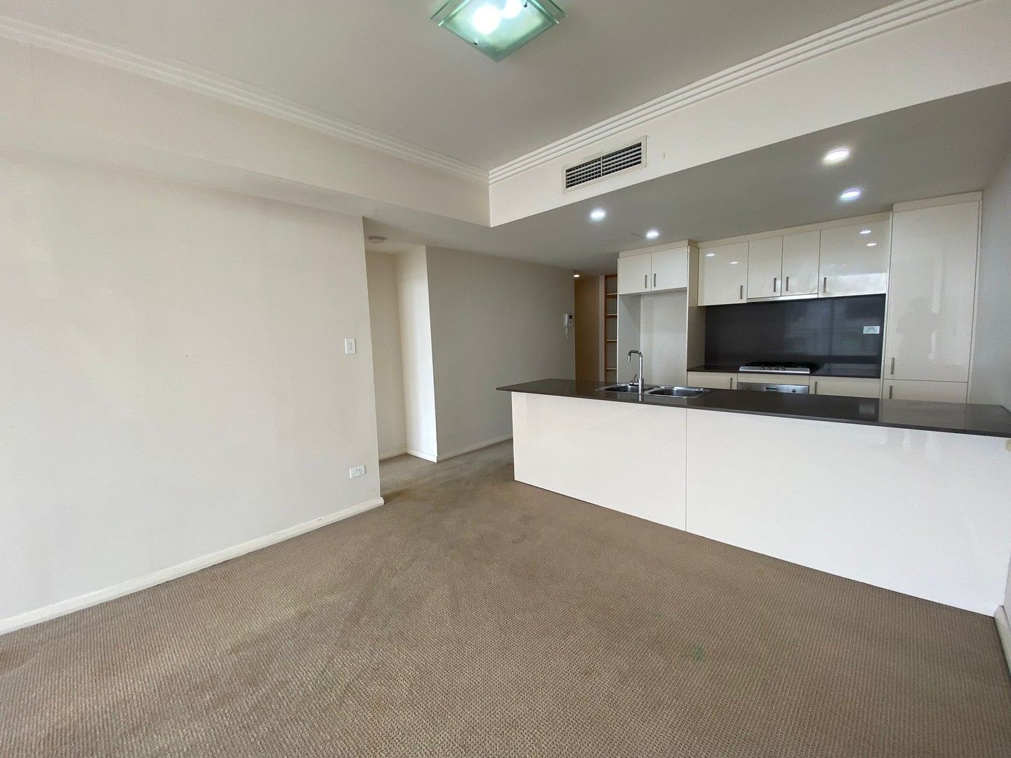 2 bedrooms Apartment / Unit / Flat in 282/3-9 Church avenue MASCOT NSW, 2020