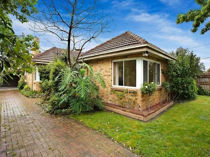 3 bedrooms House in 372 North Road ORMOND VIC, 3204