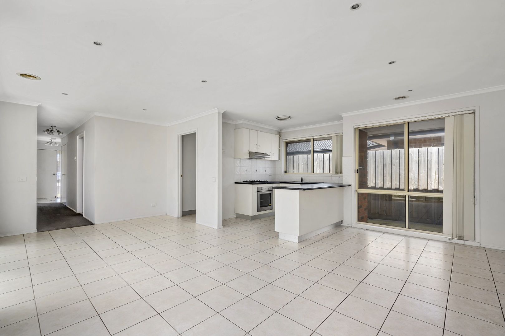 1/61 Jaguar Drive, Clayton VIC 3168, Image 2