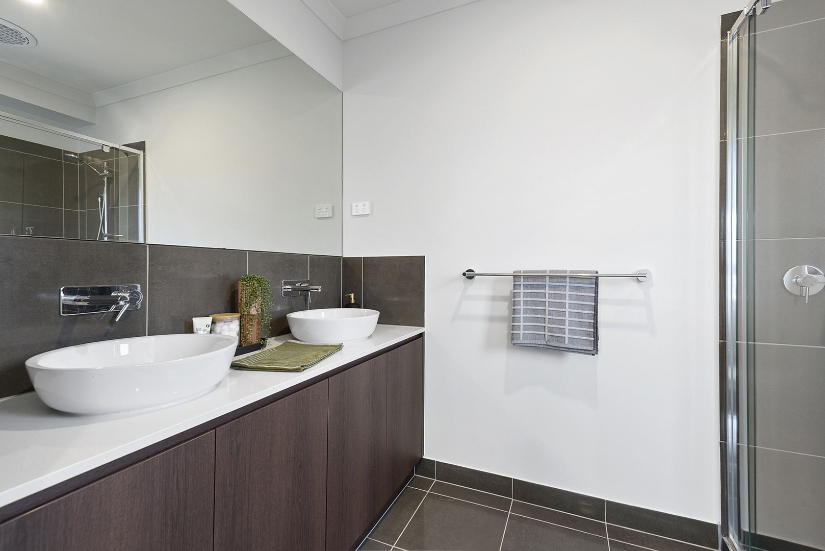 Lot 18 Landscape Boulevard, Hampton Park VIC 3976, Image 2