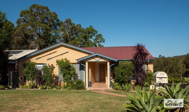 14 Karoola Crescent, Surfside NSW 2536