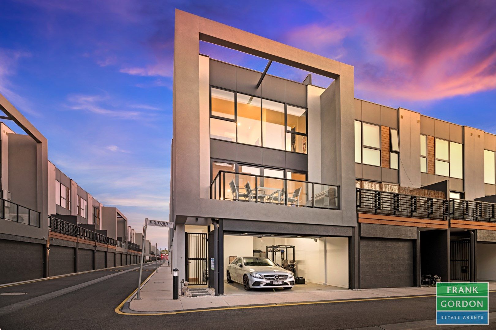 3 bedrooms Townhouse in 1 Bruford Road PORT MELBOURNE VIC, 3207