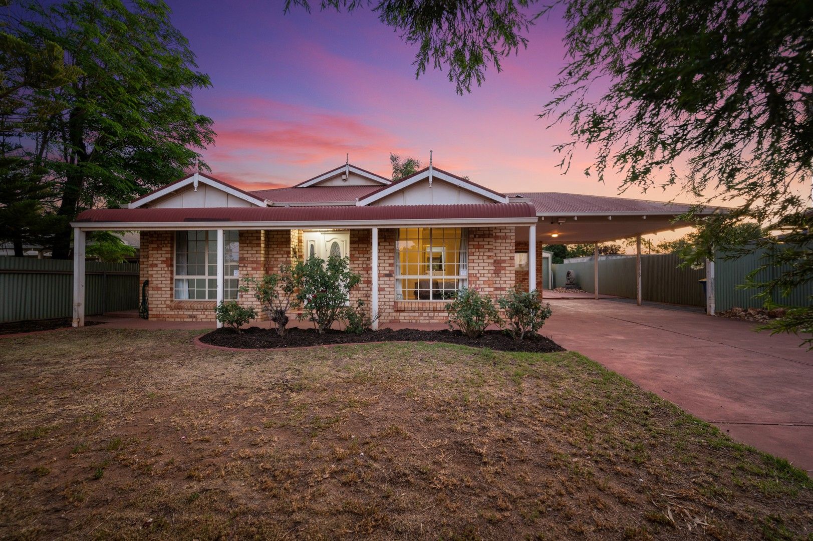 4 bedrooms House in 35C Saint Albans Road PICCADILLY WA, 6430