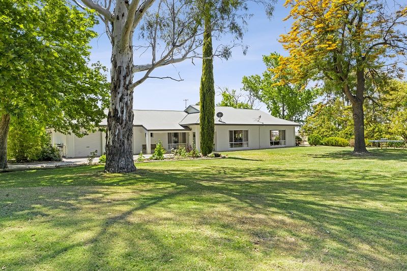 627 & 629 Taylorville Road, Waikerie SA 5330, Image 0