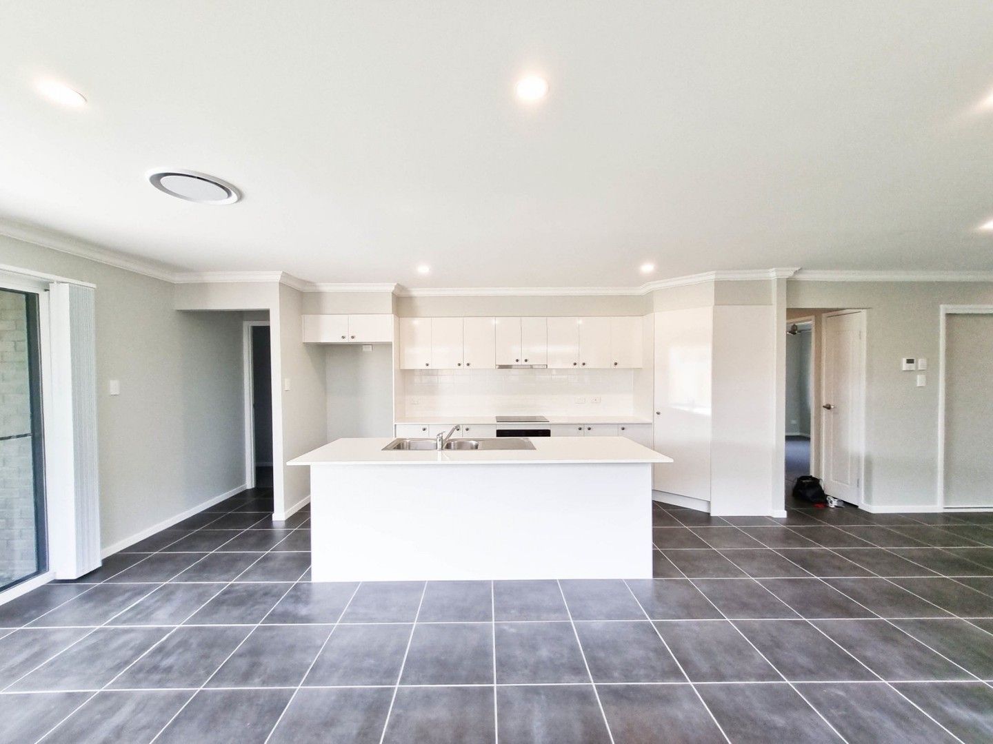 4 bedrooms House in 39 Sugar Maple Pl PARK RIDGE QLD, 4125