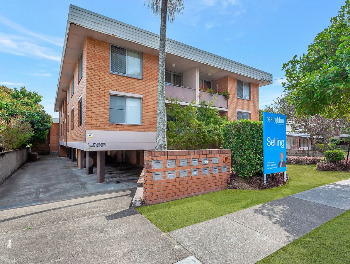 12 1976 Gold Coast Miami Qld 4220 Apartment For Sale