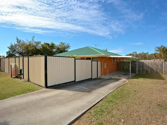 4 bedrooms House in 4 Des Arts Place WULKURAKA QLD, 4305