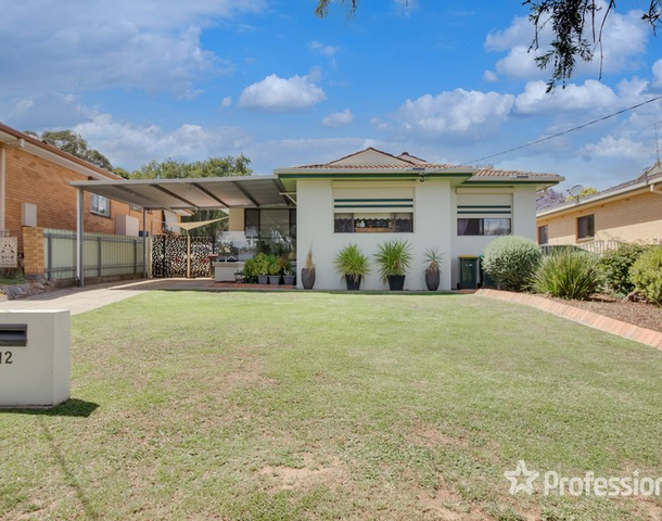 12 Banks Avenue, Kooringal NSW 2650