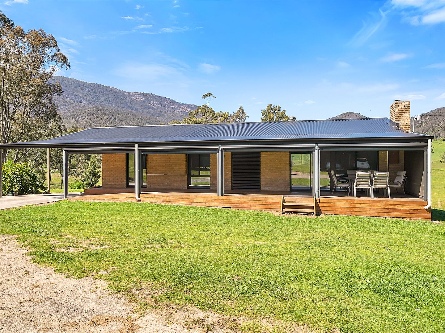 44 Nug Nug Reserve Rd, Myrtleford VIC 3737, Image 1