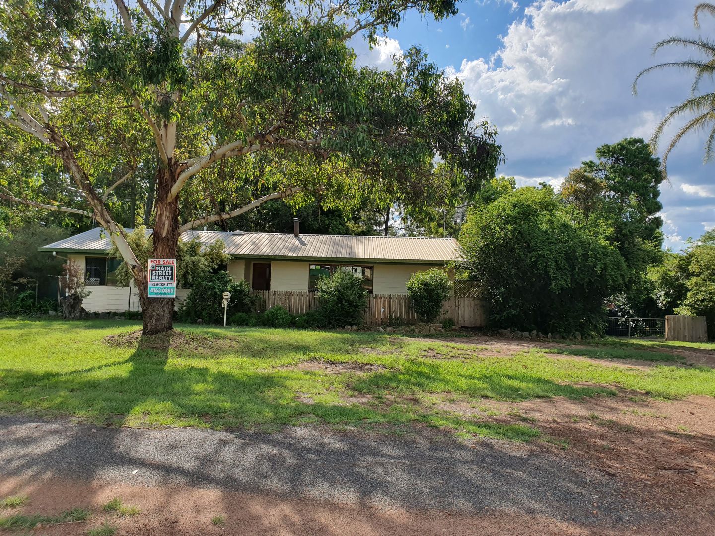 60 Hart Street, Blackbutt QLD 4314