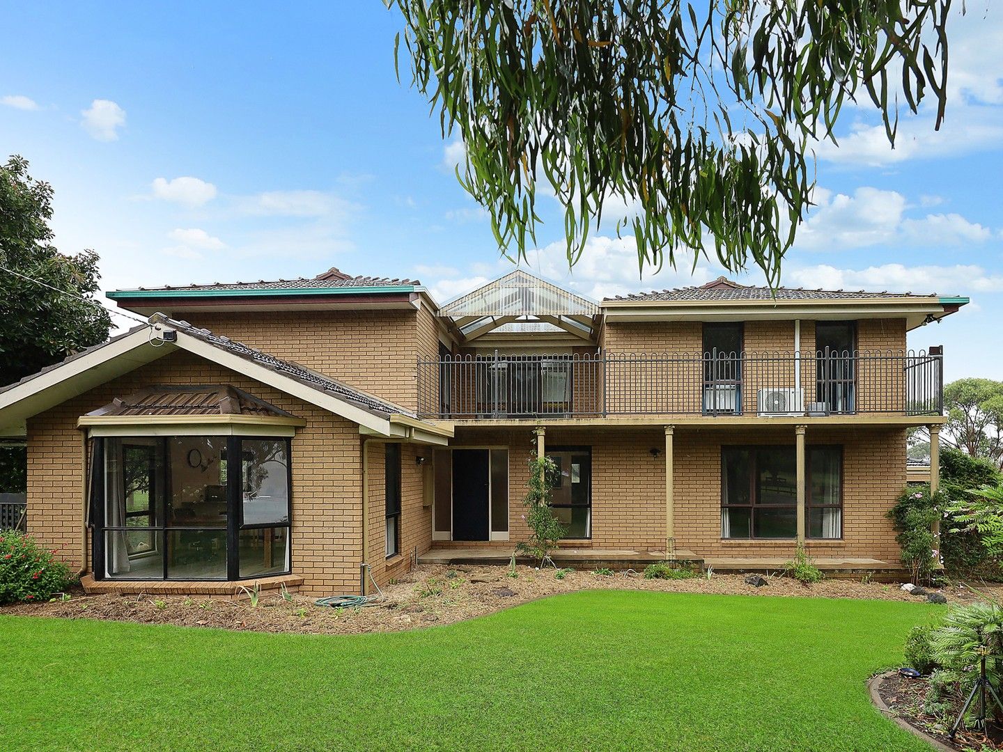 4 bedrooms House in 27 STAUNTONS LANE KOROIT VIC, 3282