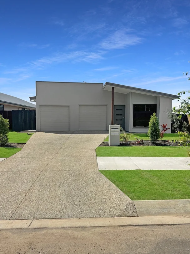 Primary image of 1/7 Herbert Street, Lawnton QLD 4501