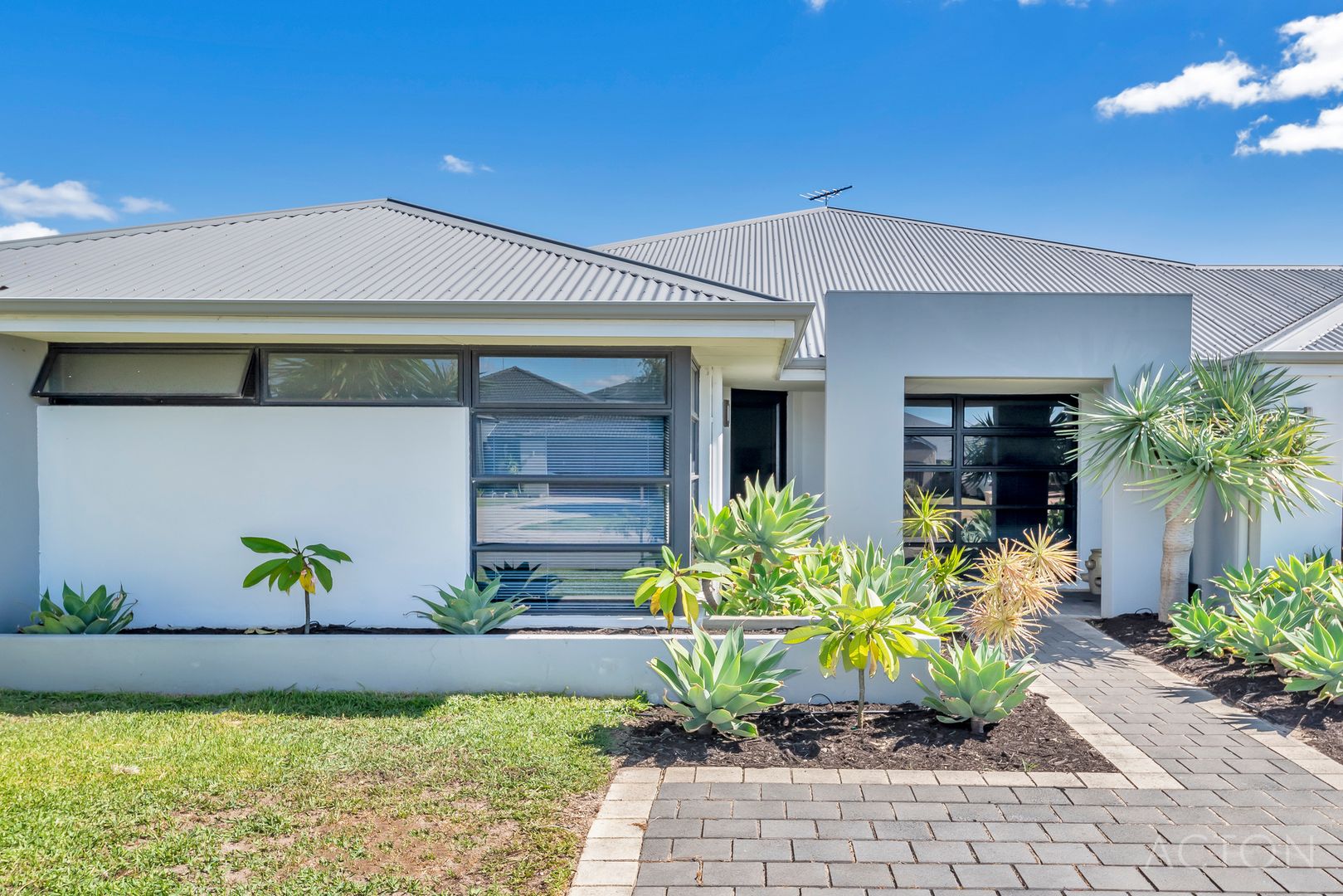 14 Dorado Street, Singleton WA 6175, Image 1