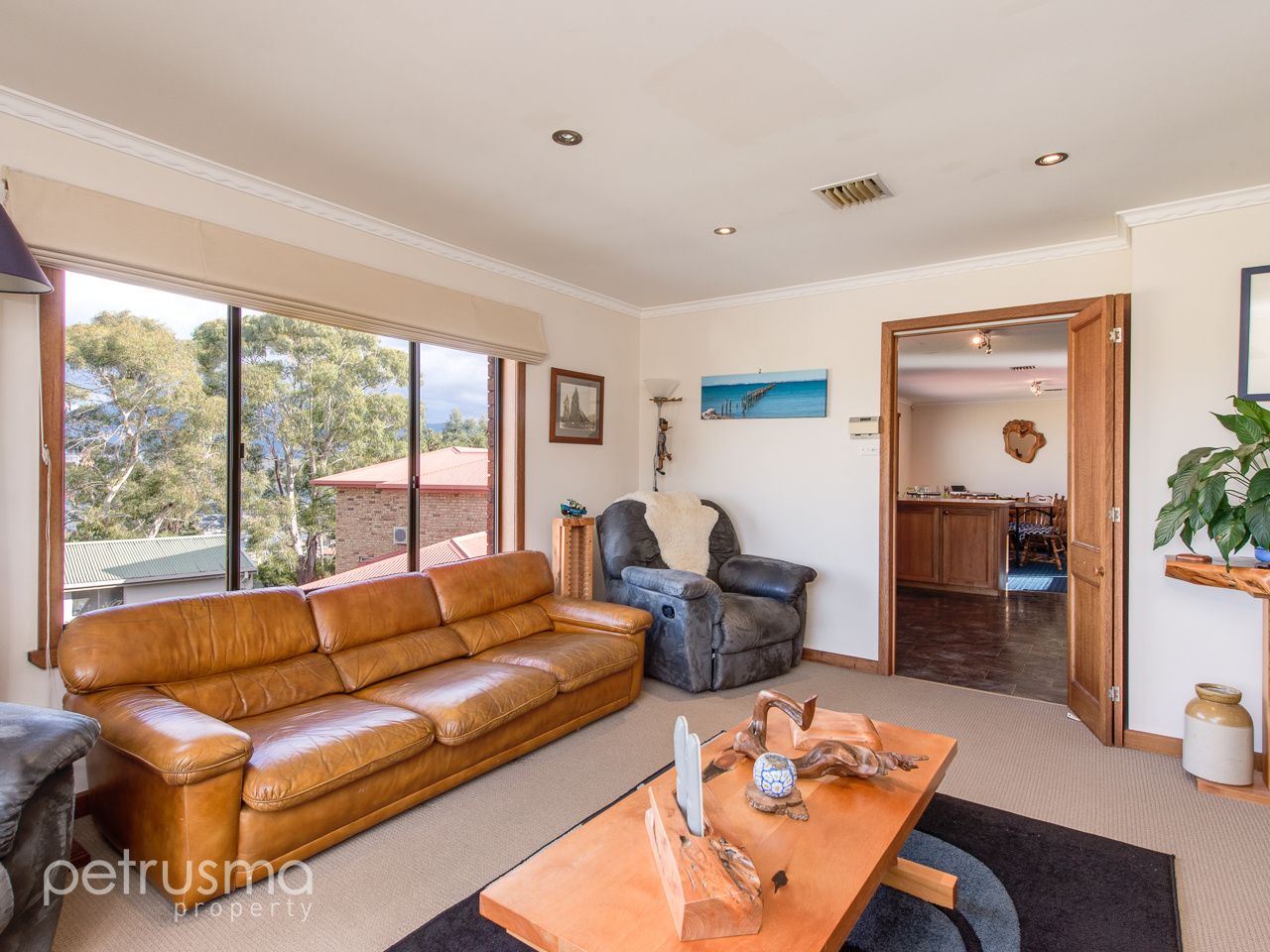 18 Sherwood Court, Lindisfarne TAS 7015, Image 2