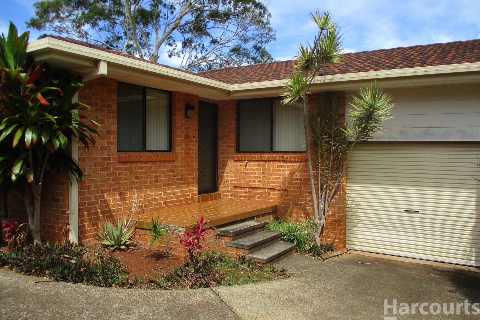 2 bedrooms Villa in 1/19 Tasman Road PORT MACQUARIE NSW, 2444