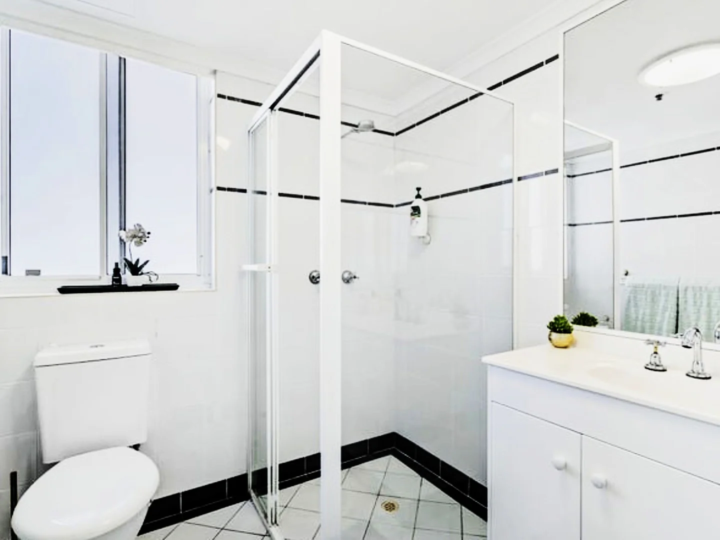 Additional image 7 of 11-17 Hughes Avenue, Main Beach QLD 4217