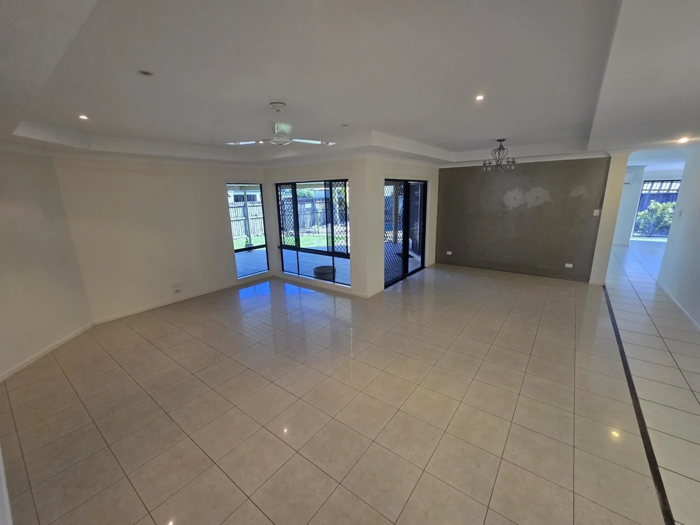 Additional image 4 of 14 Victor Avenue, Glenella QLD 4740